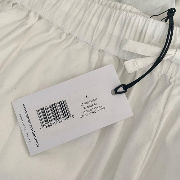NWT!! WEWOREWHAT Tie Waist Shorts White Poplin Pockets Elastic Waist Large - Picture 12 of 16